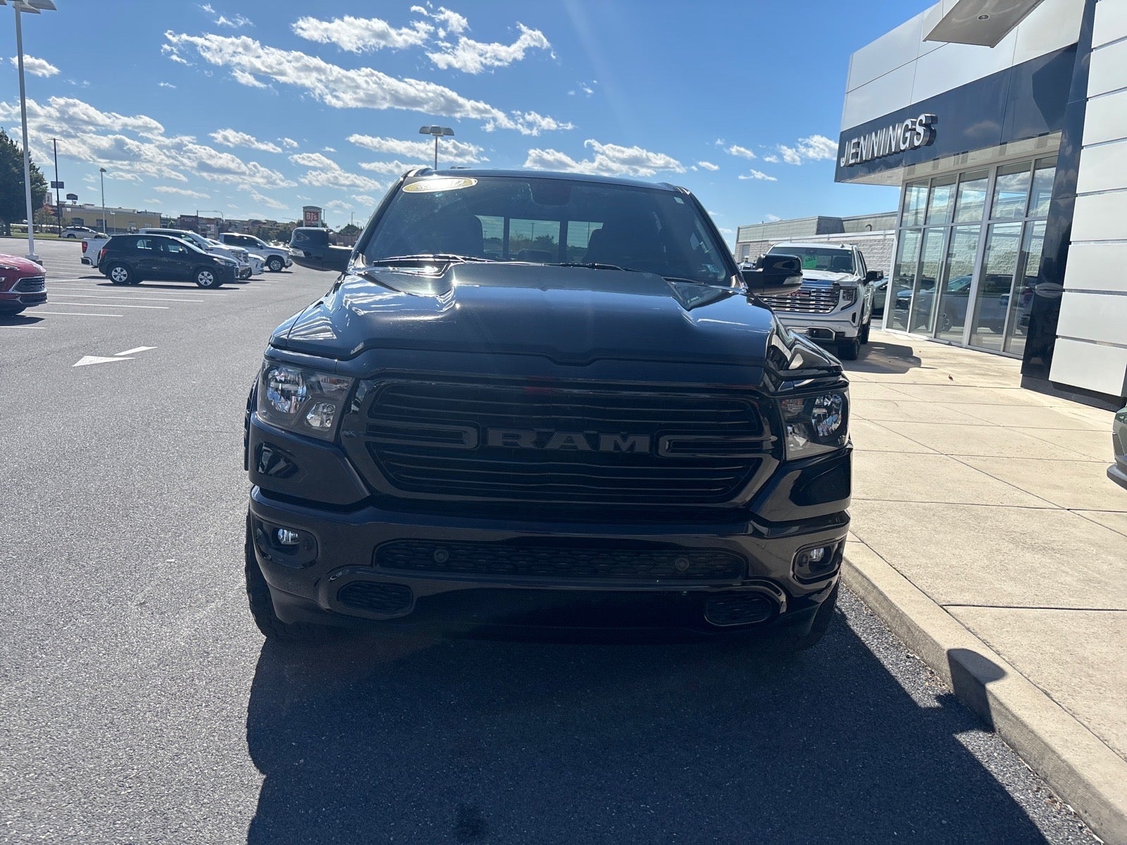 2020 RAM 1500 Big Horn Crew Cab 4x4 5'7" Box