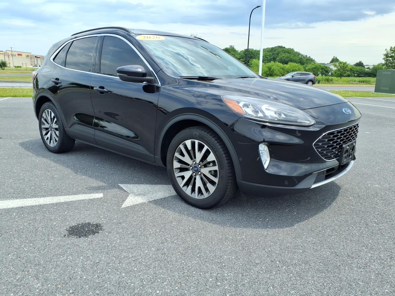 2020 Ford Escape Titanium Hybrid