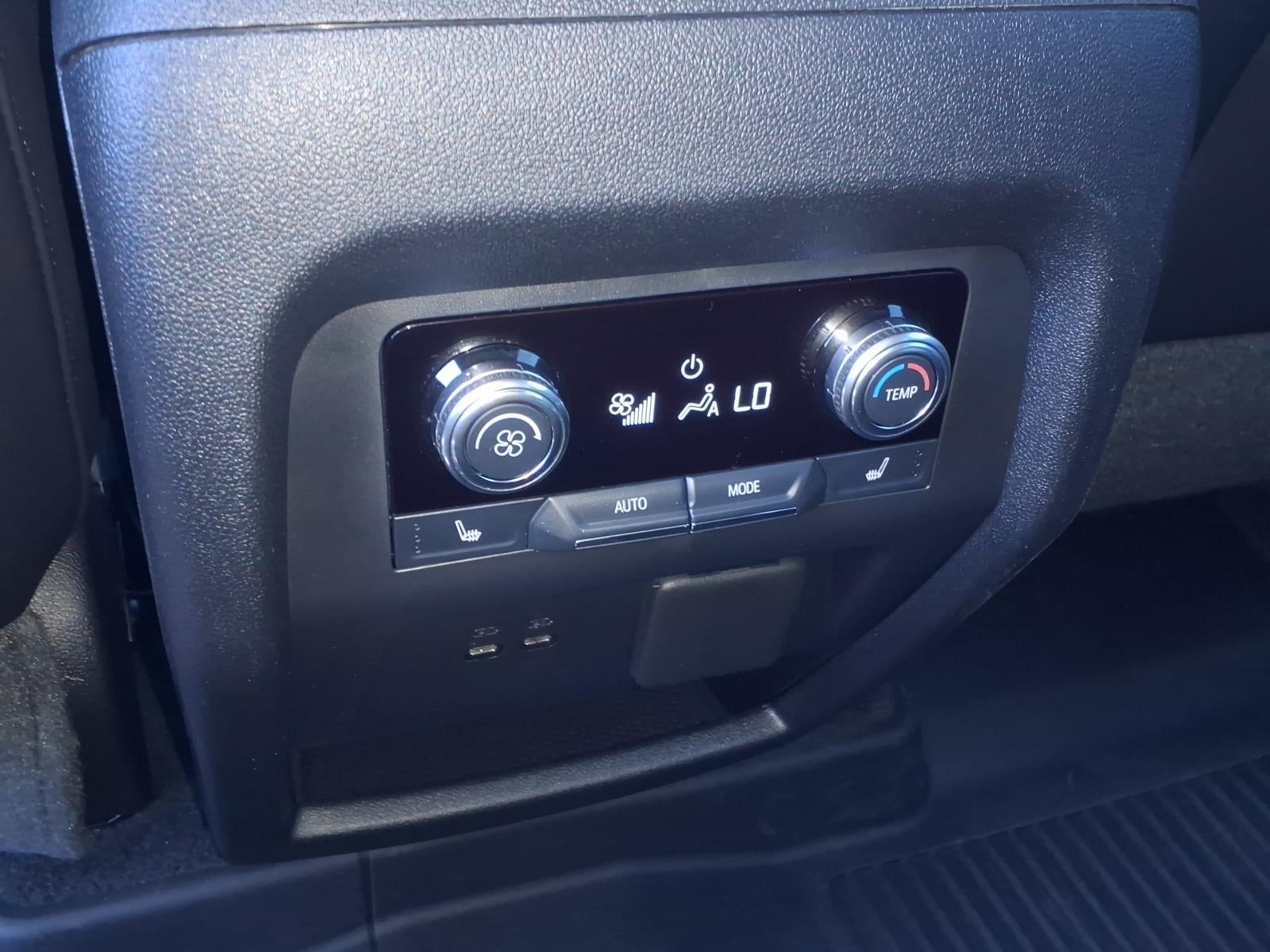2024 GMC Acadia AT4