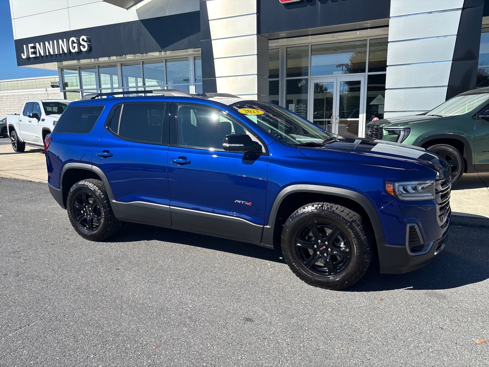 2023 GMC Acadia AT4