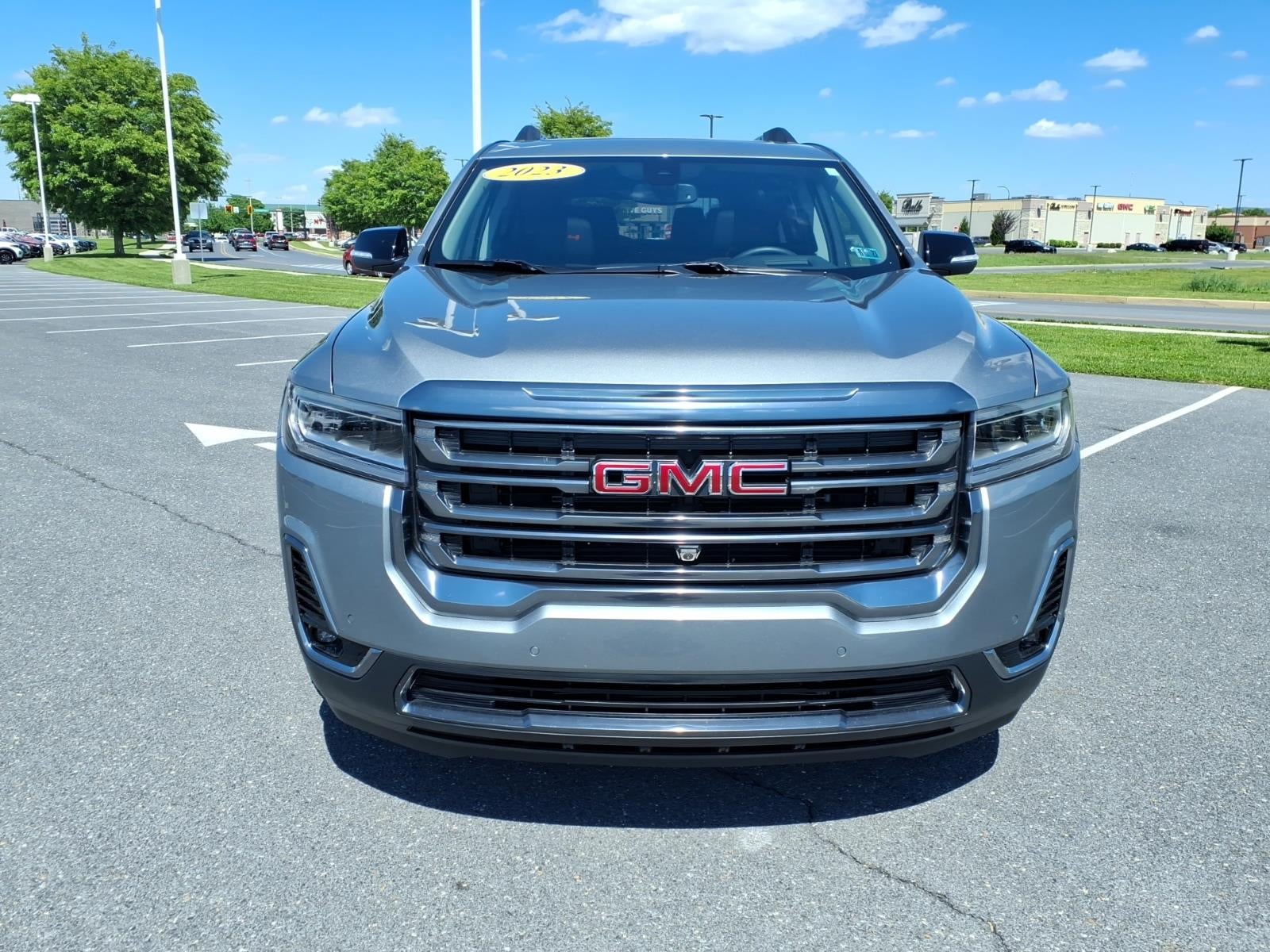 2023 GMC Acadia AT4