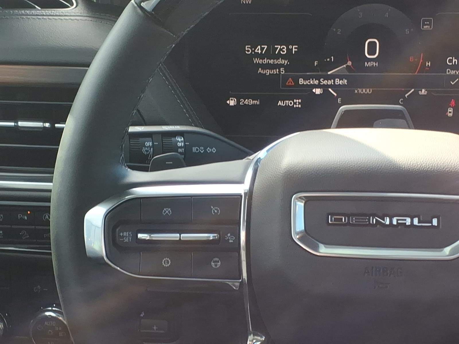 2025 GMC Yukon XL Denali