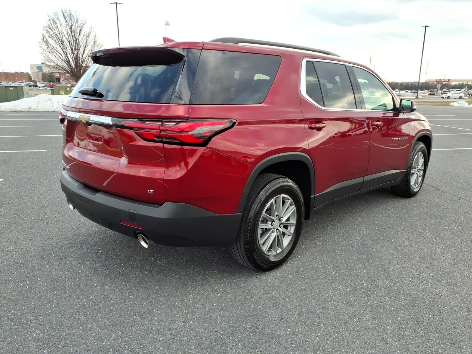 2023 Chevrolet Traverse LT Leather