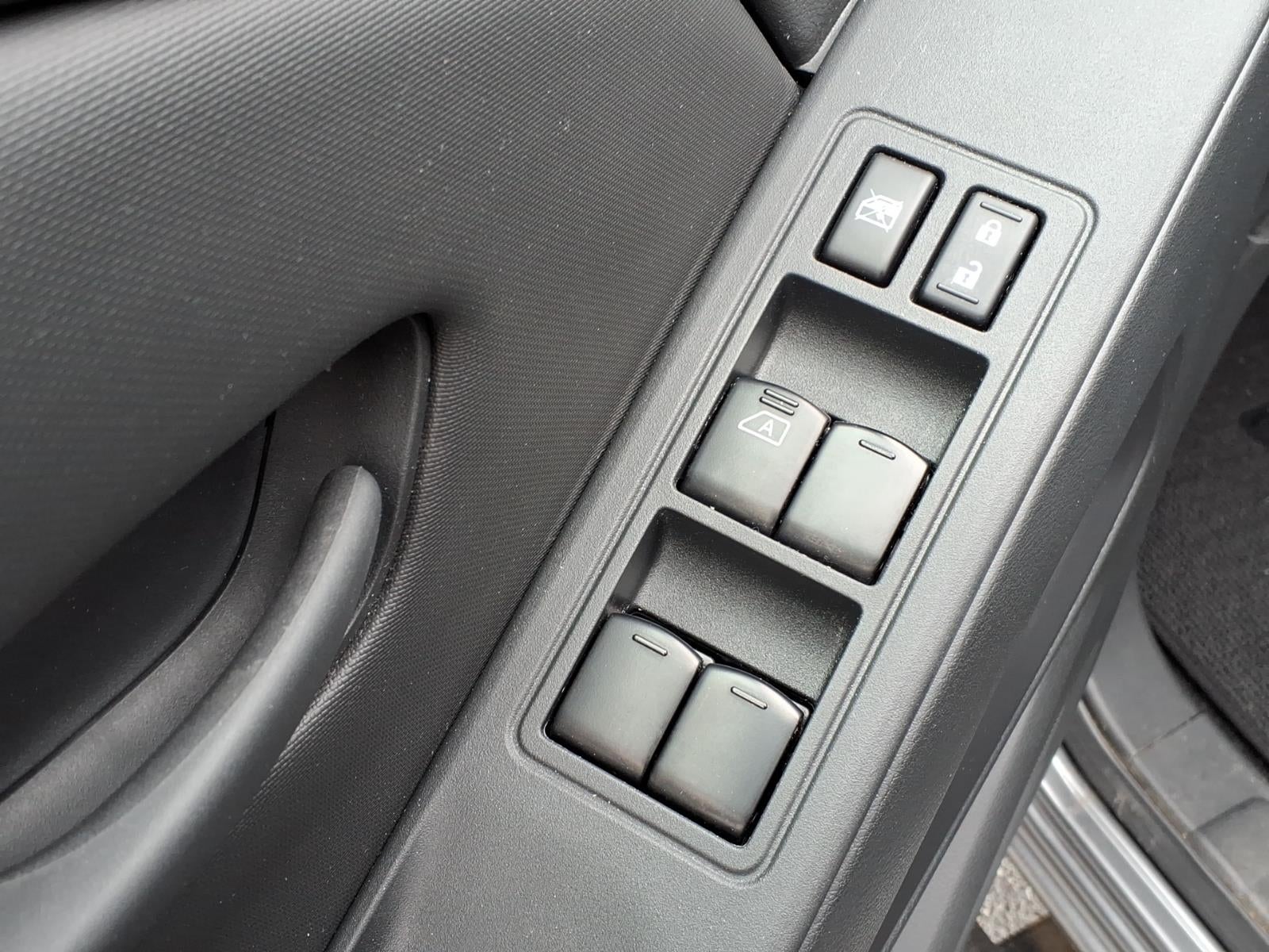 2023 Nissan Frontier S