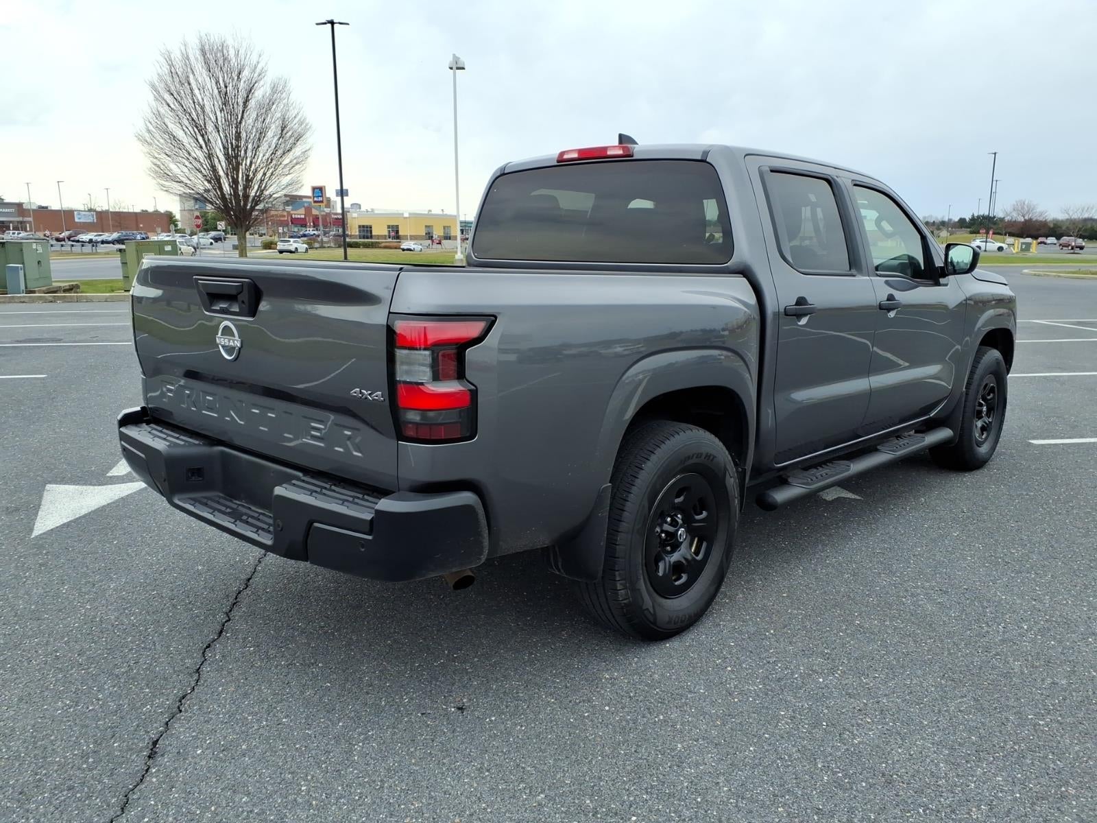 2023 Nissan Frontier S