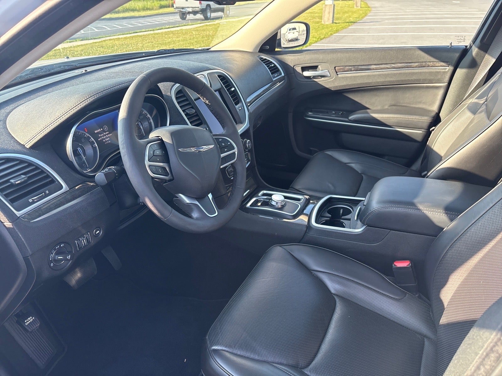 2023 Chrysler 300 Touring L AWD
