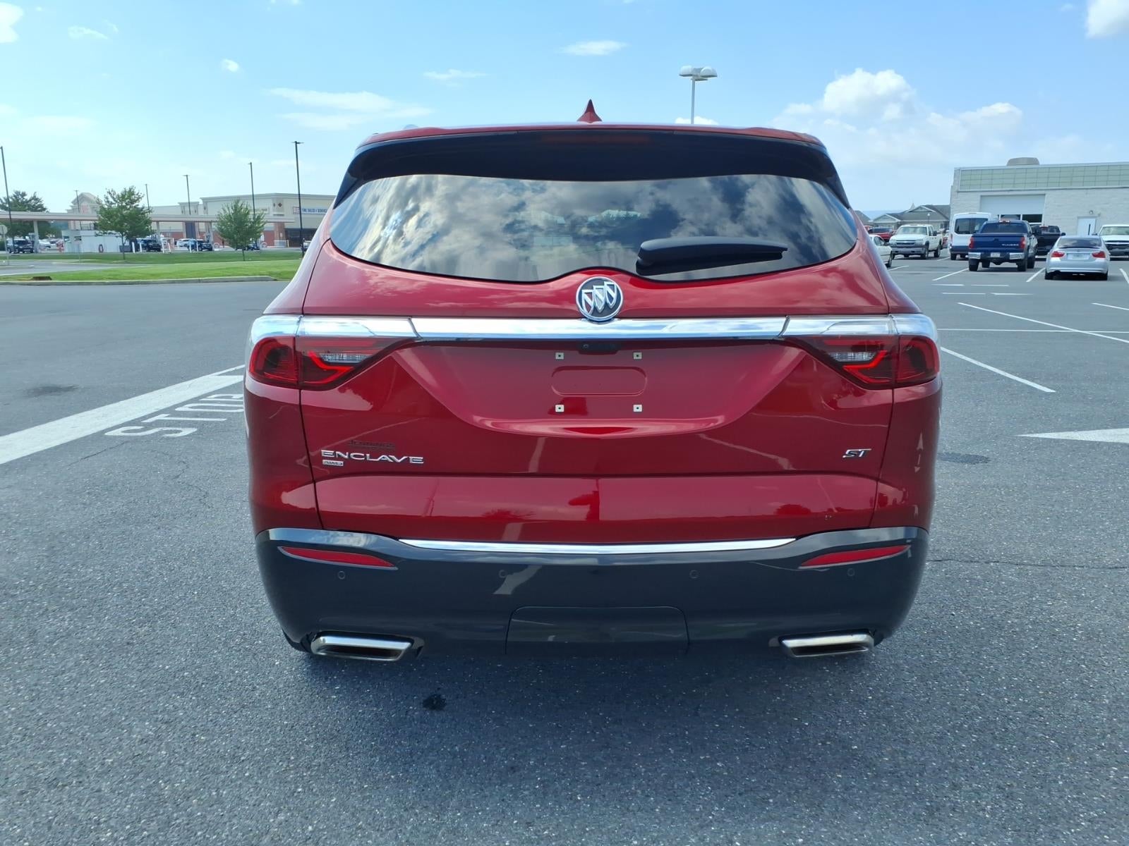 2023 Buick Enclave Essence
