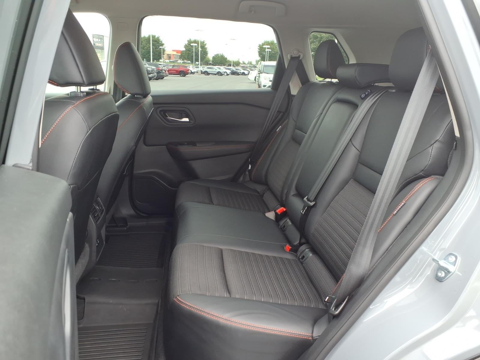 2025 Nissan Rogue Rock Creek