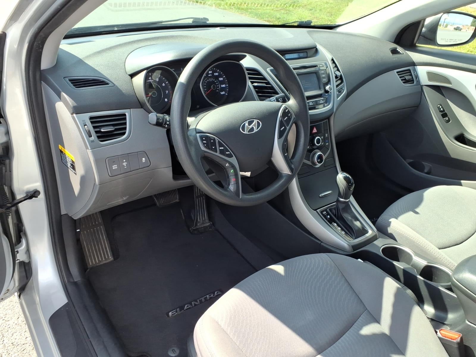 2016 Hyundai Elantra SE