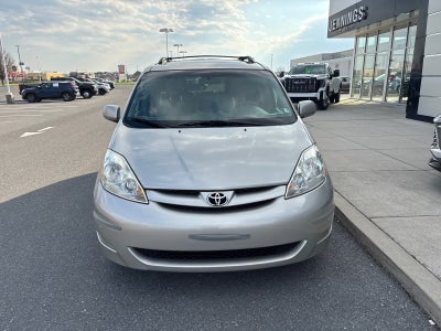 2010 Toyota Sienna XLE