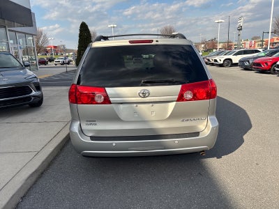 2010 Toyota Sienna XLE