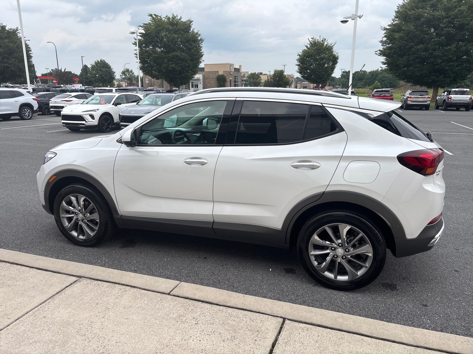 2023 Buick Encore GX Essence