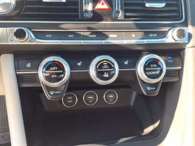 2022 Genesis G70 2.0T