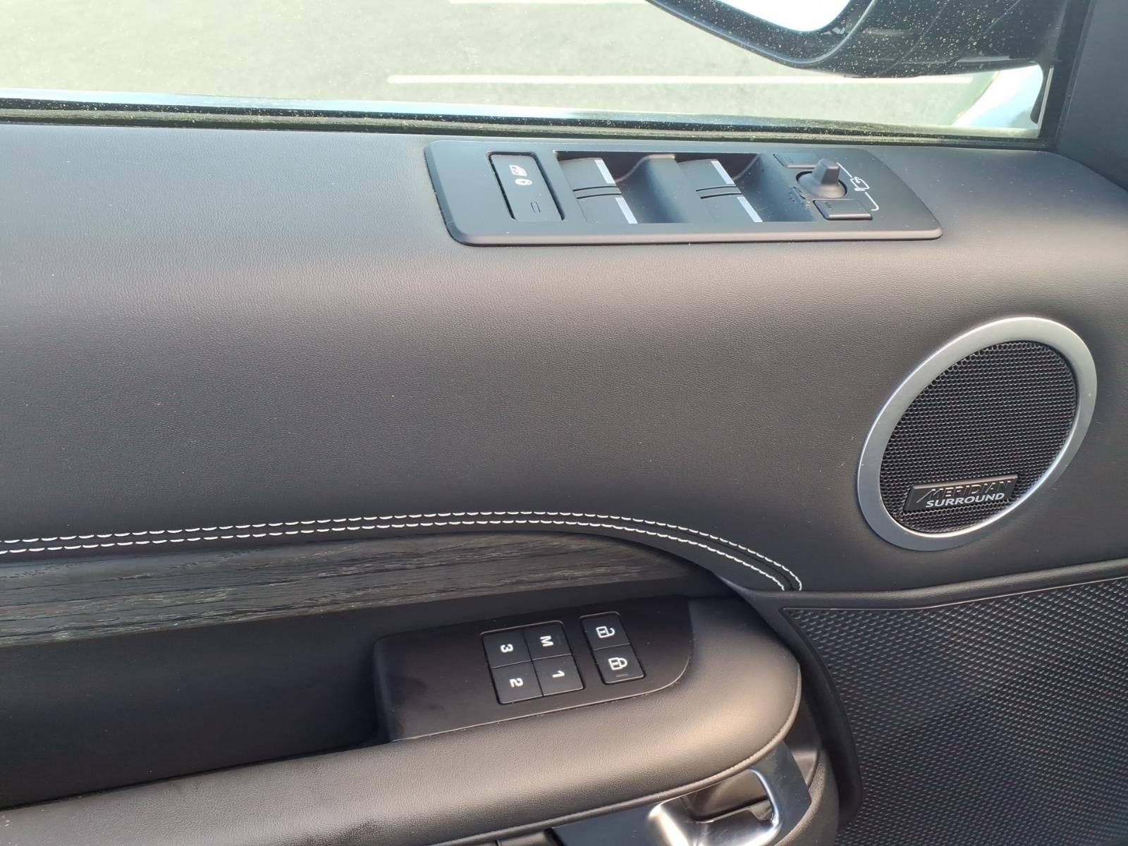 2023 Land Rover Discovery HSE R-Dynamic