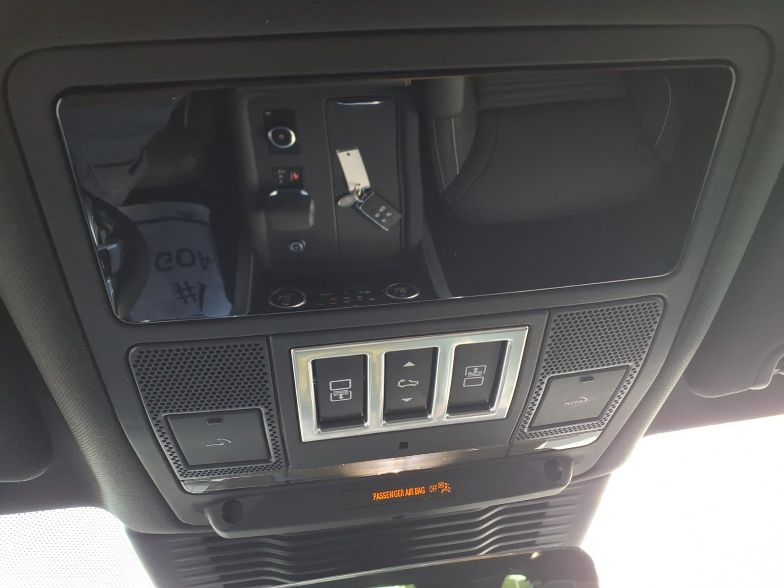 2023 Land Rover Discovery HSE R-Dynamic